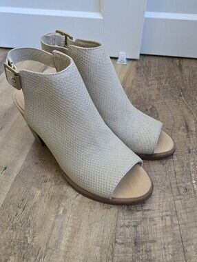 UGG Audrey Women’s Snakeskin Pattern Open-Toe Slingback Heels in Cream Size 8